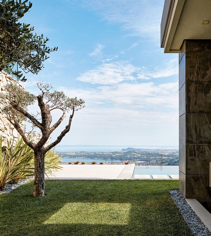 close-to-the-lake_18-L