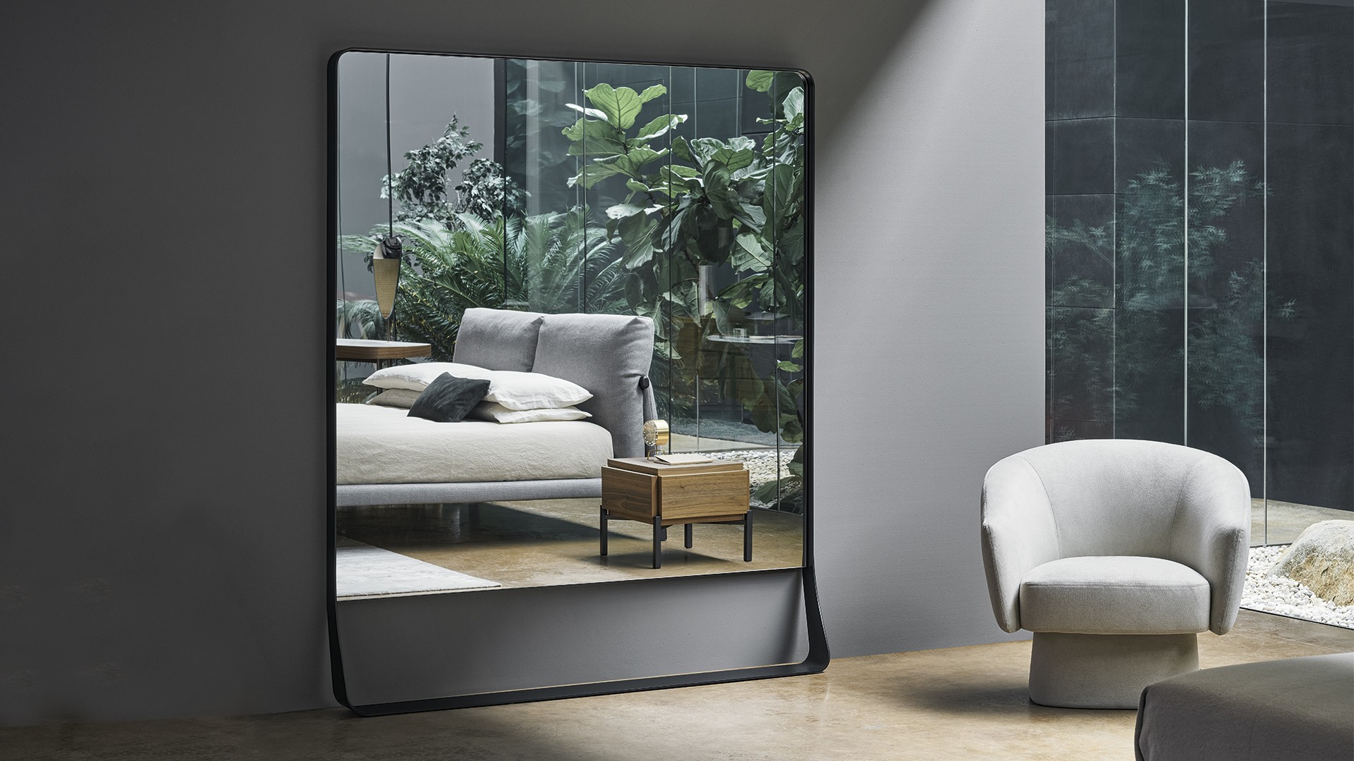 bonaldo-specchi-narciso-main-slider