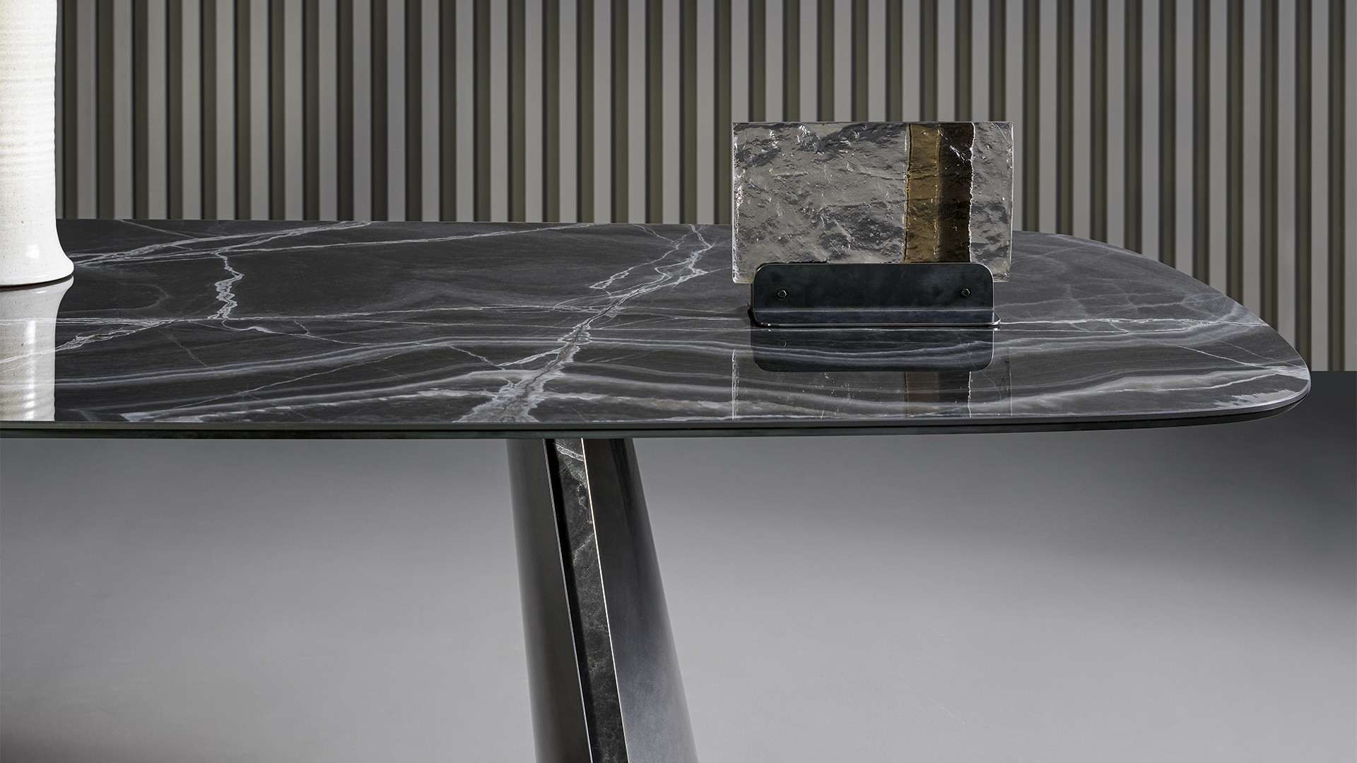 bonaldo-tavolo-torii-main-slider-03