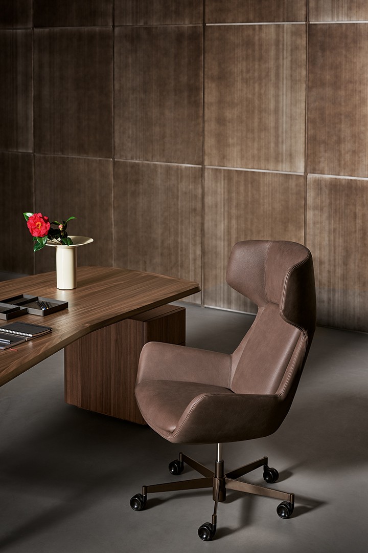 bonaldo-executive-newton-main-slider-03