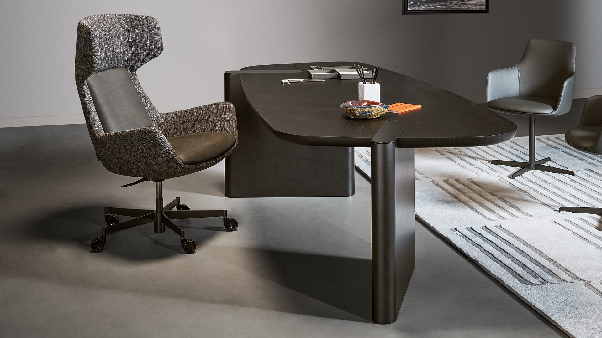 bonaldo-executive-newton-main-slider-04