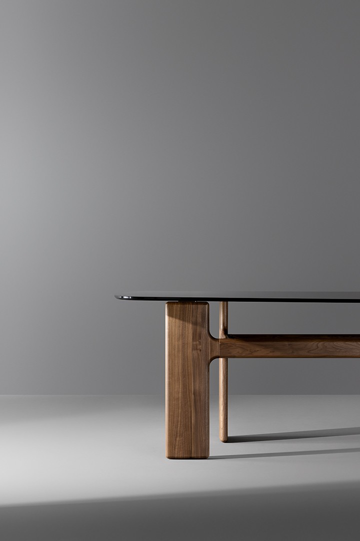 bonaldo-tavolo-hippos-main-gallery-02