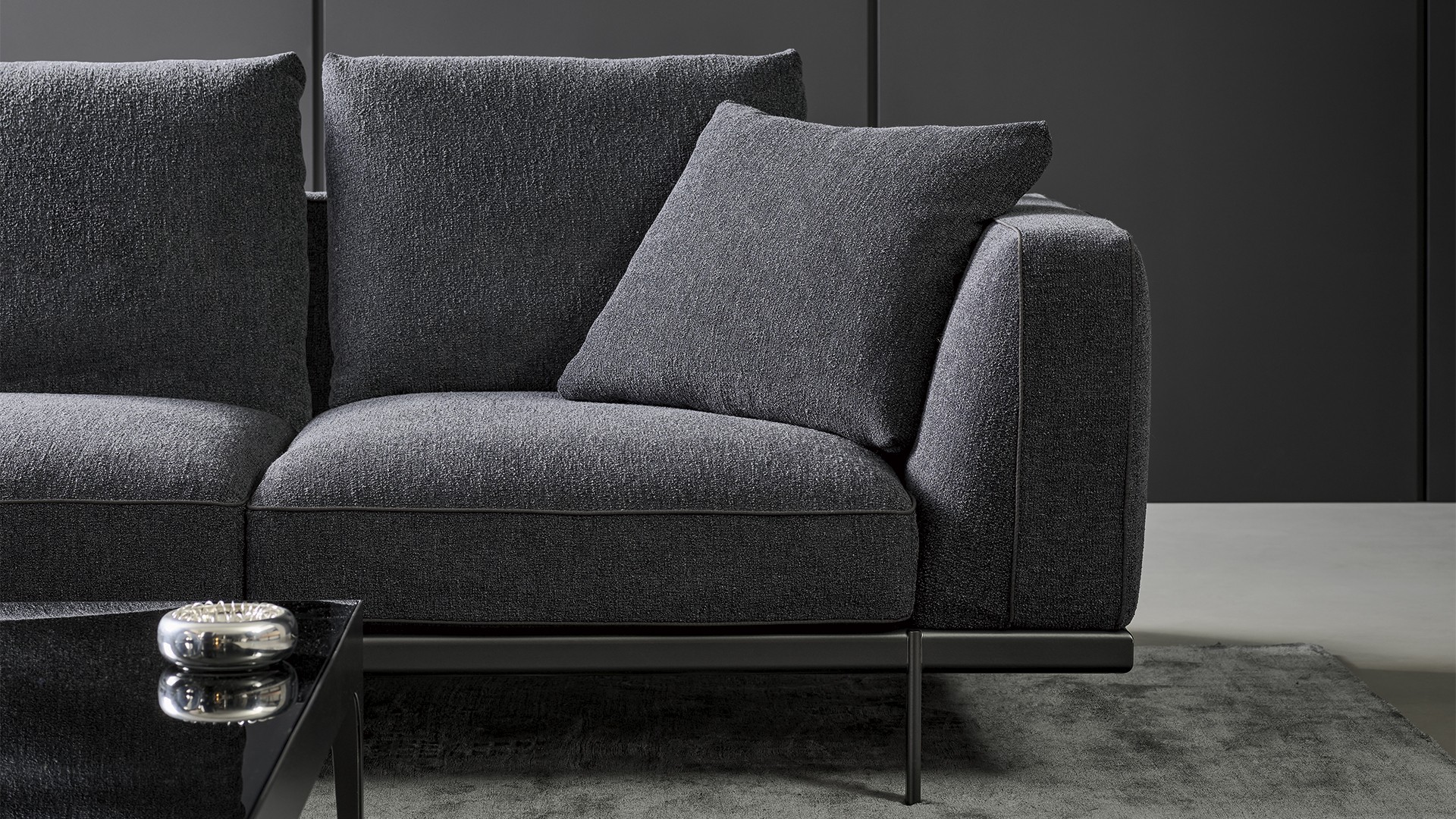 bonaldo-divani-phil-main-slider-02