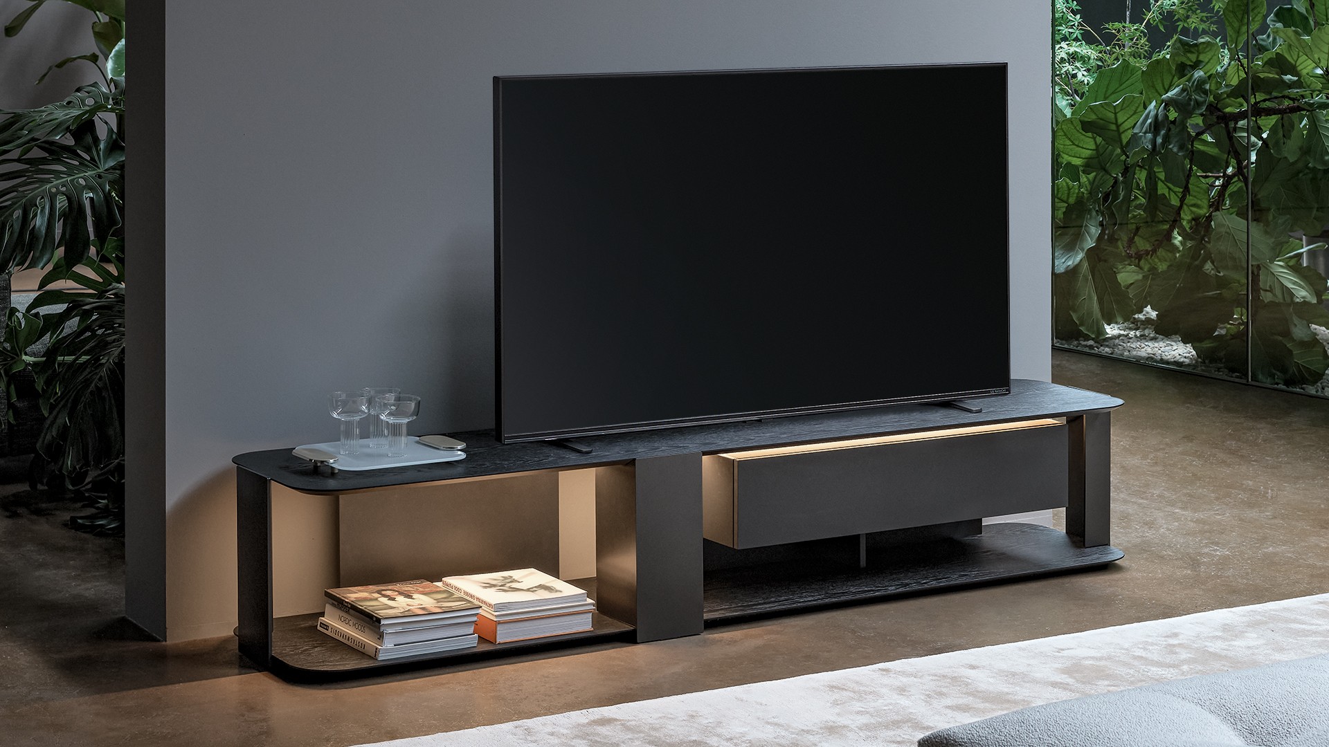 bonaldo-tv-stand-paddle-tv-stand-main-slider