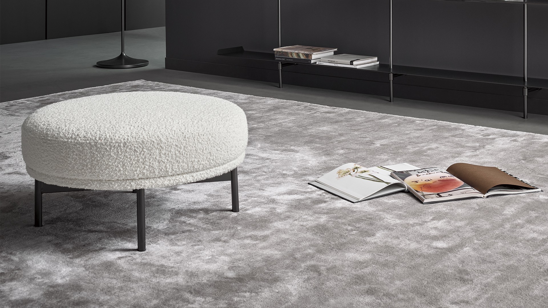 bonaldo-pouf-neuilly-pouf-main-slider-02